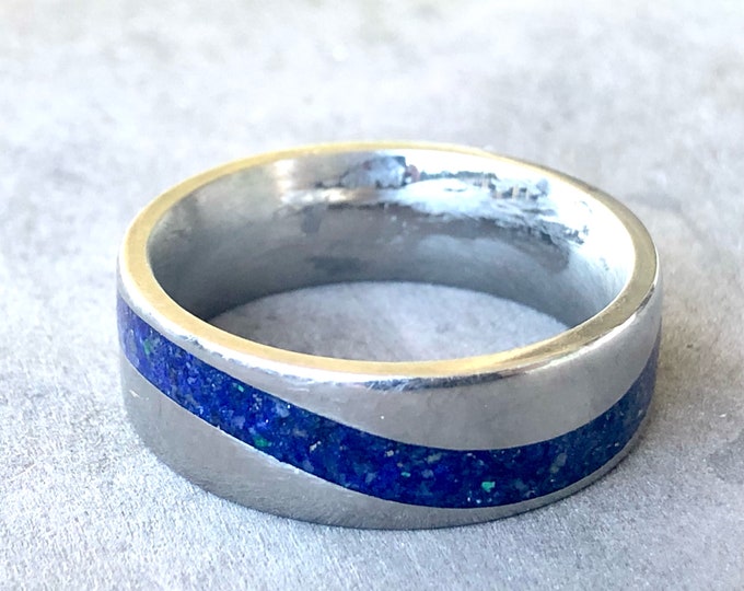 Handmade lapis inlay ring in titanium. Size 12, 8mm width.