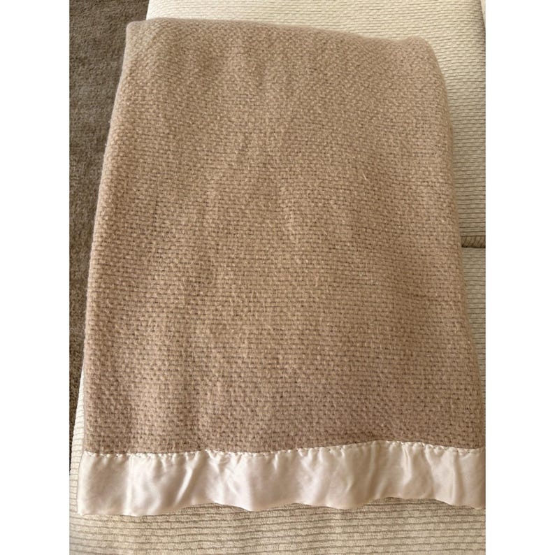 VTG Retro Waffelgewebe Satin Borte Acryl Braun Decke 84x84 Martha Stewart Bild 4