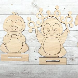 Christmas Penguins shelf sitter