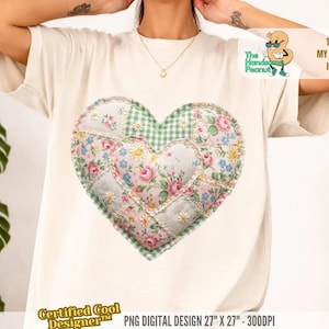 Puede incluir: Camiseta color crema con un gran diseño de corazón acolchado. El corazón está compuesto por parches de tela floral y cuadros vichy en tonos rosa, verde y blanco. También se ve el texto "The Handsome Peanut" y "Certified Cool Designer".