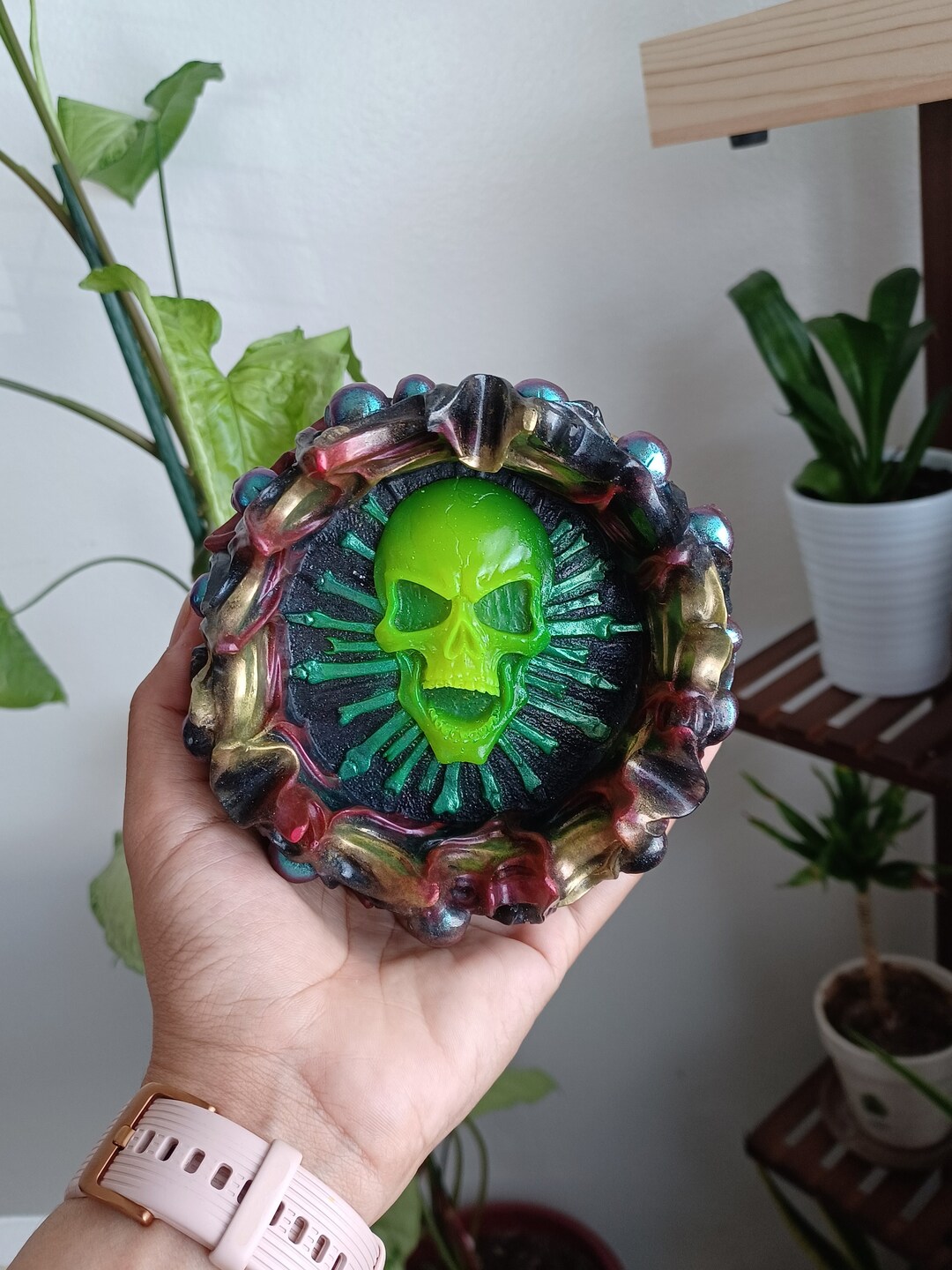 Holographic Skull Ashtray, Skeletons, Anatomy Gifts, Skull Gifts