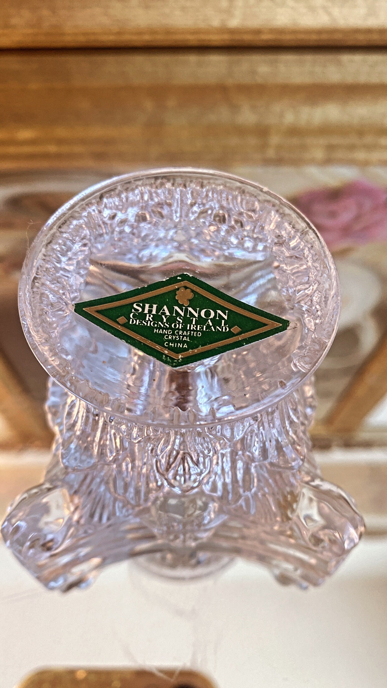 A Shannon Crystal Desgn Of reland Candle Holder For A 4 nch Taper