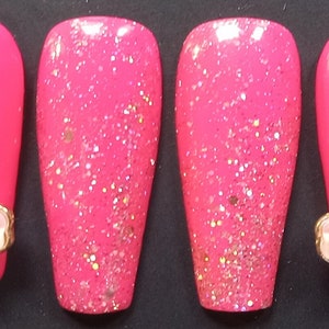 Hot Pink Design| Press-On Nails| Handmade| Freestyle Design | Medium Coffin Shape Nails| Contact me for custom nails!