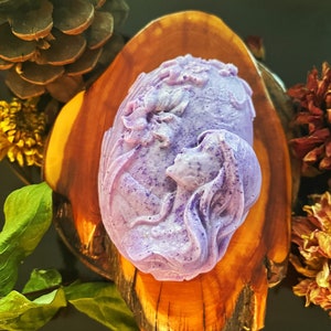 Yennefer of Vengerberg inspired perfume (Bold or Soft, Lilac & Goosebe –  Siren Song Elixirs