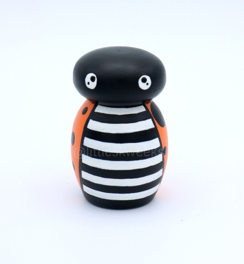 Pink Daisy House Etsy