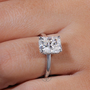 2 CT Radiant Cut Moissanite Engagement Ring Hidden Halo 10K/14K/18K Solid Gold Solitare Radiant Wedding Engagement Rings Anniversary Gift