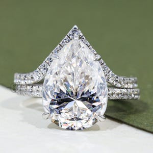 5.0 CT Pear Shaped Moissanite Engagement Ring Set Women Cluster Moissanite Wedding Ring Set Vintage White Gold Bridal Set Anniversary Gift