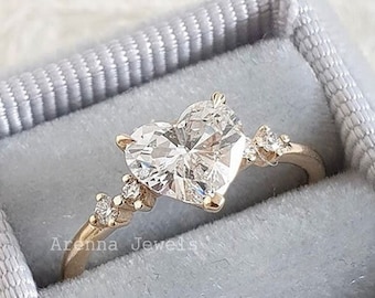 Anello solitario Moissanite incolore bianco moderno con taglio a cuore, anello di fidanzamento solido con diamante simulato a forma di cuore 14k, regalo per lei