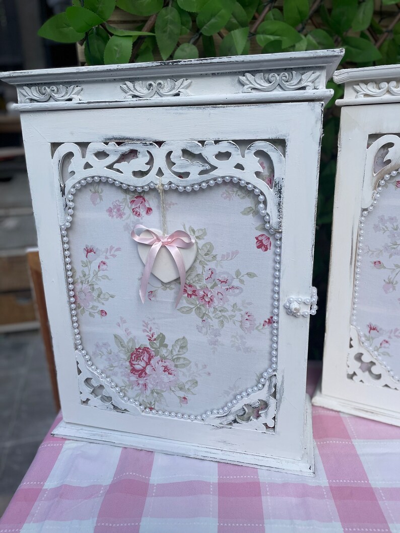 Shabby Chic Bathroom Storage