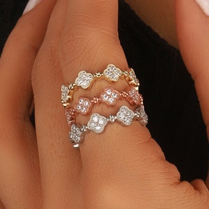 Eternity Dainty Minimalist Clover Style Anillo de plata apilable * Initial Stacking Rose Gold Band * For Mom Mother Wife Women Valentines Day