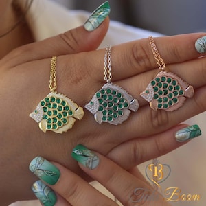 Green Fish Necklace, Emerald Stone Pufferfish Necklace, Fish Necklace for Women, Fish Lover Gift, Fish-Inspired Jewelry, Pufferfish Jewelry
