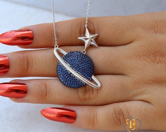 Collar espacial, collar de galaxia, collar de descubrimiento, joyería de inspiración celestial, collar de planeta, collar de Saturno giratorio, joyería de astronomía