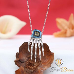 Hand Skeleton Necklace, Skeleton Jewelry, Halloween Jewelry, Gothic Jewelry, Hand Skeleton Silver Necklace