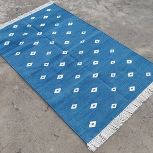 Modern Handmade Cotton Area Flat Weave Rug, Natural Vegetable Dyed, 3x5 Blue And White Diamond Indian Dhurrie Rug, Kilim Rug, Wall Tapestry