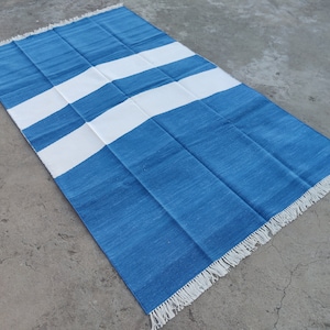 Modern Handmade Cotton Area Flat Weave Rug, Natural Vegetable Dyed, 5x8 Blue And White Striped Indian Dhurrie Rug, Kilim Rug, Wall Tapestry