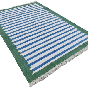 Tappeto moderno fatto a mano in cotone a trama piatta, tintura vegetale naturale, Dhurrie indiano a strisce blu e verdi, tappeto Kilim a strisce, arazzo da parete