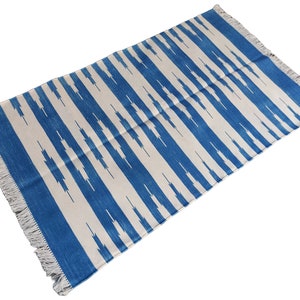 Modern Handmade Cotton Area Flat Weave Rug, Natural Vegetable Dyed, 3x5 Blue And White Striped Indian Dhurrie Rug, Kilim Rug, Wall Tapestry