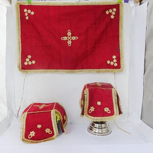 Vintage Kelch-Bezugs-Set: Rotes Altar-Tuch