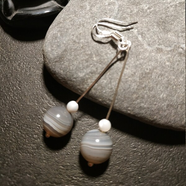 Boucles pendantes Agate Botwana nacre sur argent 925. Natureinspir créations