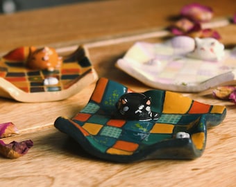 Handmade Kitty Trinket Dish – Cute Clay Cat Decor