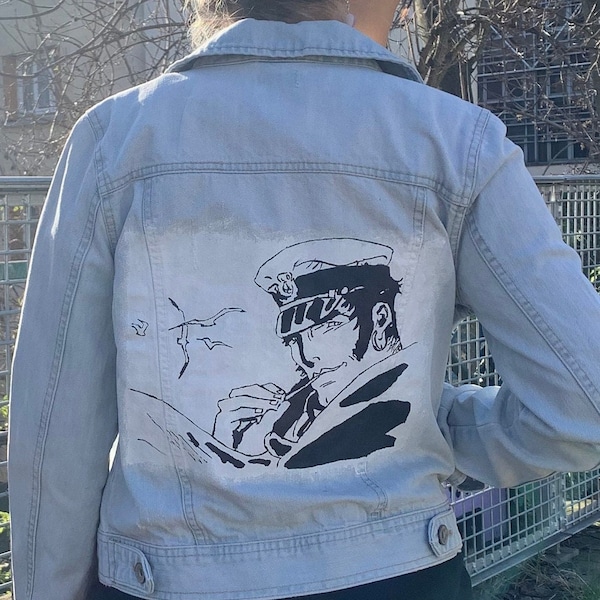 Veste en jean custom Corto Maltese peinte à la main à l'acrylique