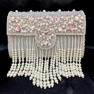 Bolso de mano de lujo con perlas y cuentas de cristal - Bolso de novia hecho a mano con detalles de cristal y cuentas, bolso de noche con flecos - Gris y marfil