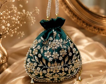 Bolso Potli verde esmeralda con bordado Zardosi dorado y asa de perlas – Bolso de mano nupcial indio, bolso de boda étnico, regalo para ella