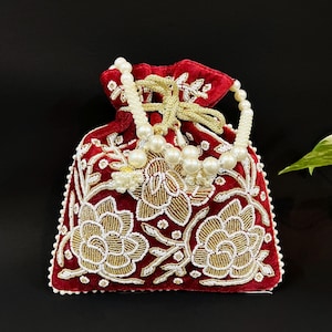 Bolso de novia bordado con cuentas de diseñador, color mahrón, bolso para fiestas de noche de boda, recuerdo de boda, asa de perla, trabajo Zardosi