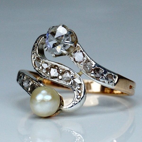 Antique Victorian 18 Carat Rose Gold Diamond Pearl Toi et Moi Love Tolken Ring