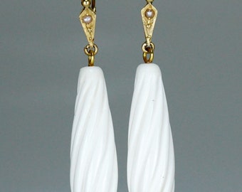 Antique Edwardian 18 Carat Gold Agate Pearl Earrings