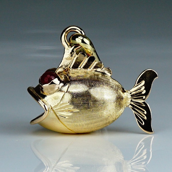 Vintage 18 Carat Gold Ruby Goldfish Charm Pendant