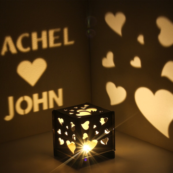 Boîte à lumière en bois gravée, cube à message lumineux personnalisé, lampe de nuit personnalisée, décoration d'intérieur unique, cadeau d'anniversaire romantique pour elle