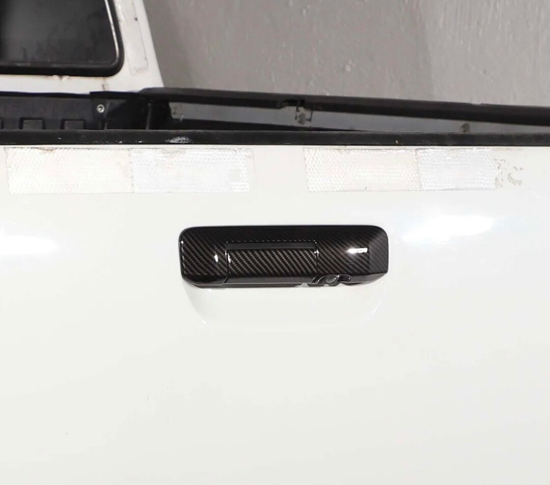 Custom Hydrodipped Tailgate Handle Trim Frame for Toyota 2006