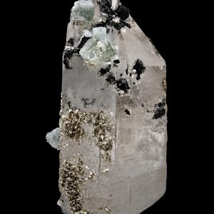 Quartz with apatite ,siderite and sphalerite  from Panasqueira.