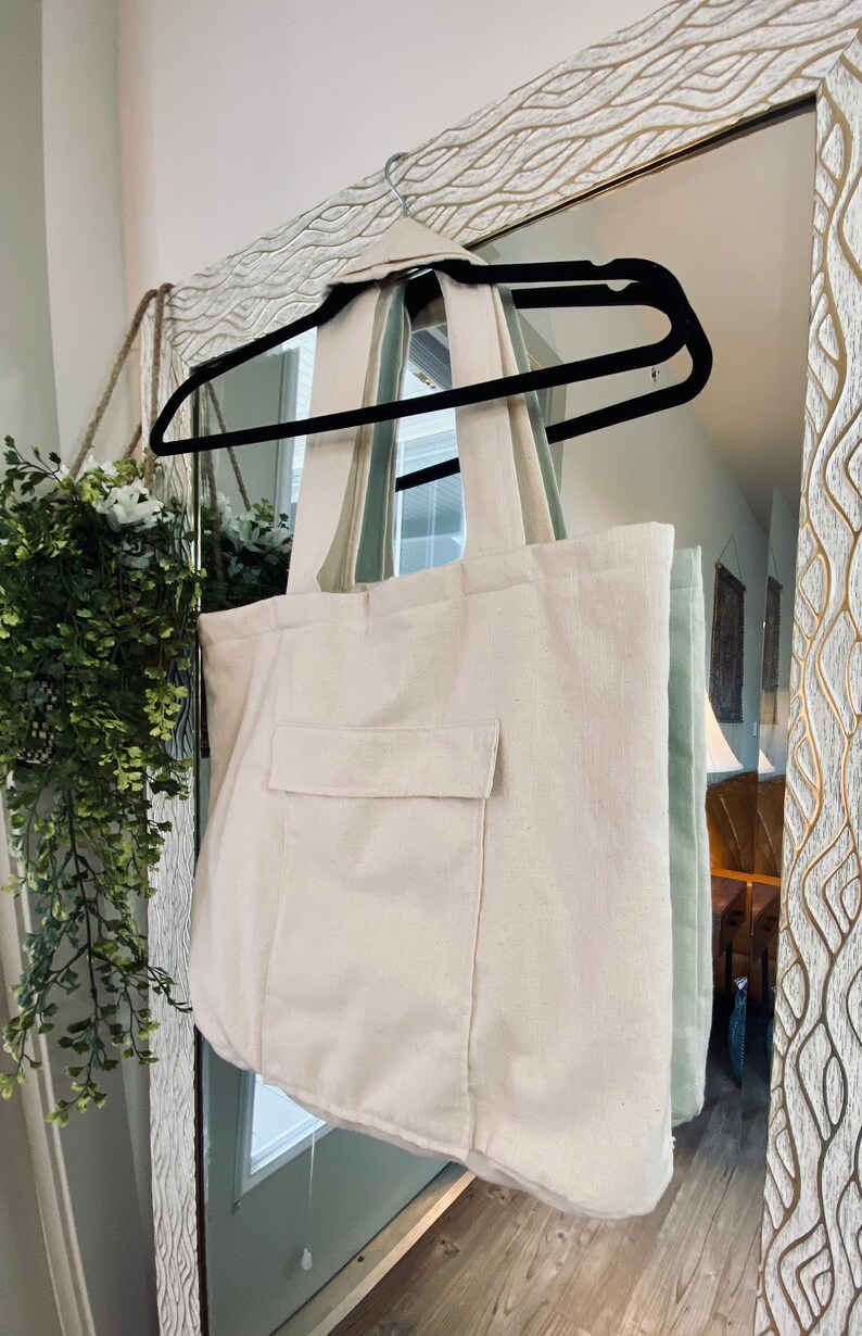 tote with cup holder
