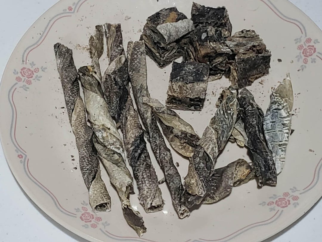 Atlantic Cod Fish Skin Pattern All Natural Cod Fish Skins Chews or Salmon Skins for Dogs and Cats ...