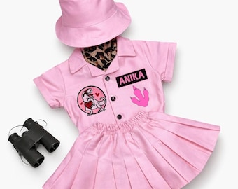 Kundenspezifisches Rosa Safari Dinosaurier Outfit für Mädchen, personalisierte Kleinkind Kleid, Zwei Rex Geburtstagskostüm