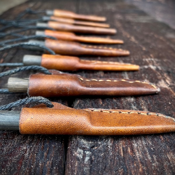 Cuchillo pequeño hecho a mano cuello cuchillo de bolsillo Viking Rus recreación #144