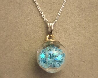 Bauble necklace