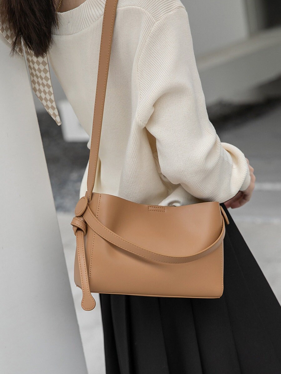 New Arrival 2023 Women's Bag - Mini Lindy Bag | Doctor Bag | Pillow Bag |  Head Layer Cowhide Genuine Leather Crossbody Shoulder