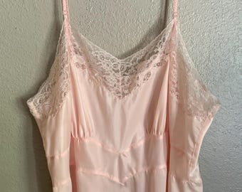 Vintage 1950s Barbizon Pink Satin & Lace Slip, Size 44, B48