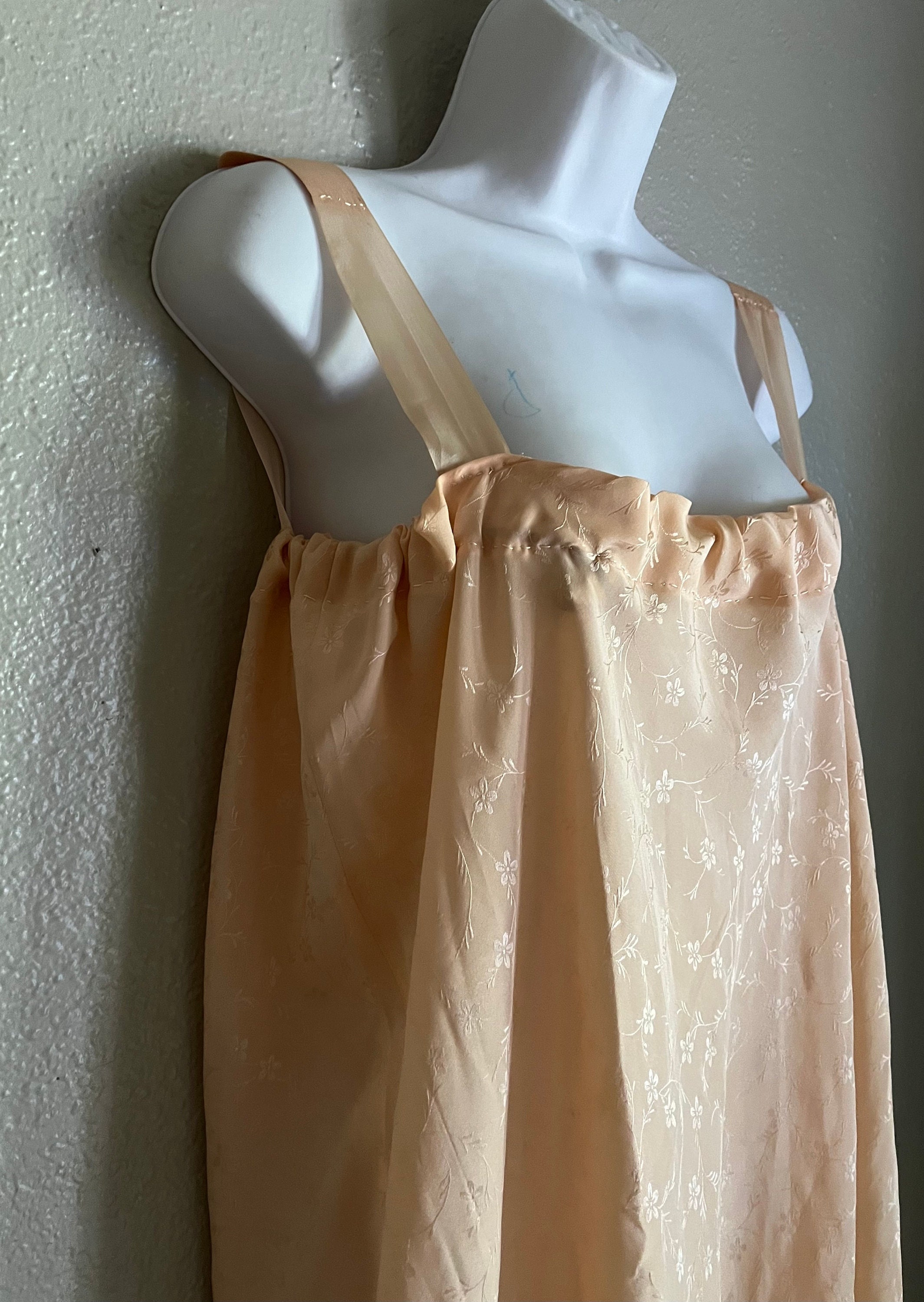 ワンピース 1930s Silk Crepe Lingerie Dress Size M~L 1930s Silk Crepe Lingerie Dress Size M~L – makky