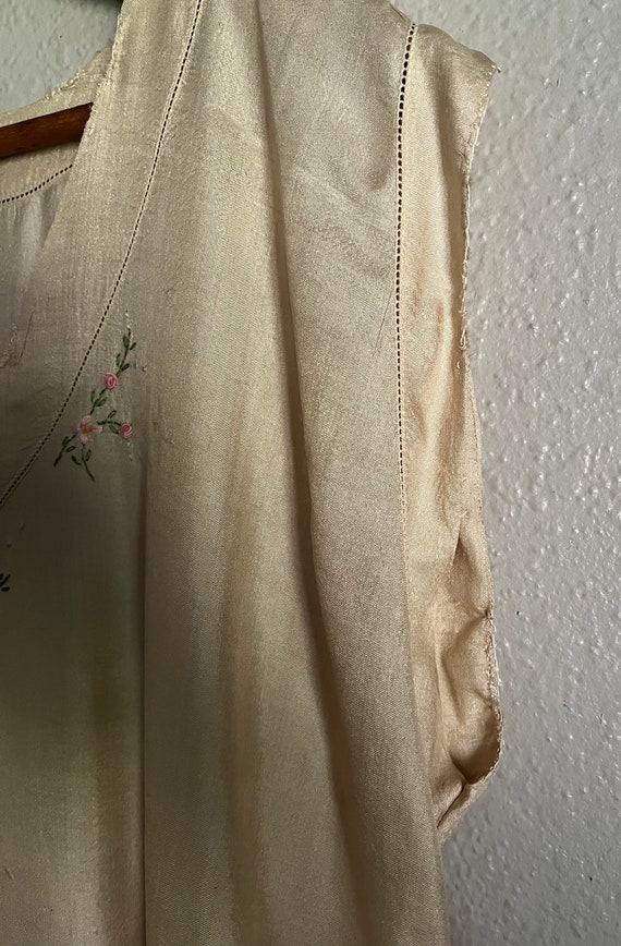 Vintage 1920’s Silk Pongee Nightgown, Embroidered… - image 6