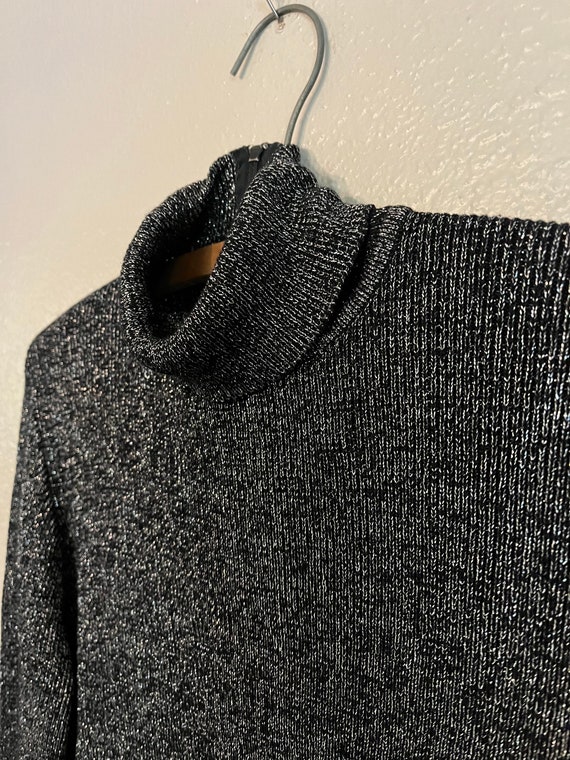 VINTAGE 1960s Turtleneck Sweater Back 