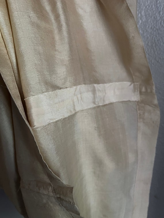 Vintage 1920’s Silk Pongee Nightgown, Embroidered… - image 8