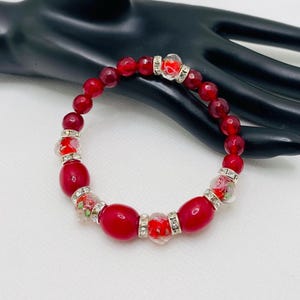 Red Jade Bracelet: Lampwork Glass & Agate Gemstone Beads