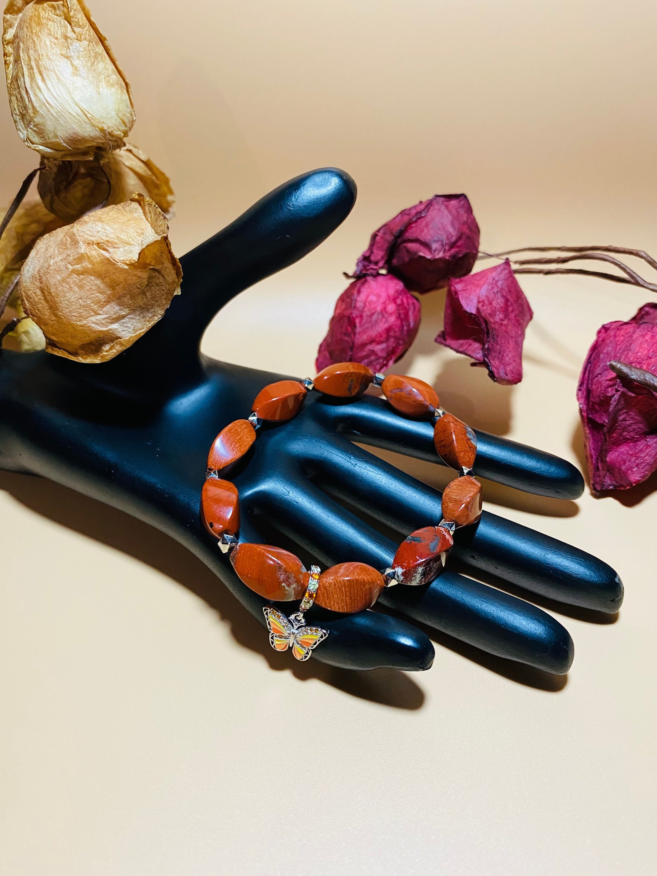 ジャスパー蝶彫り ブレスレット