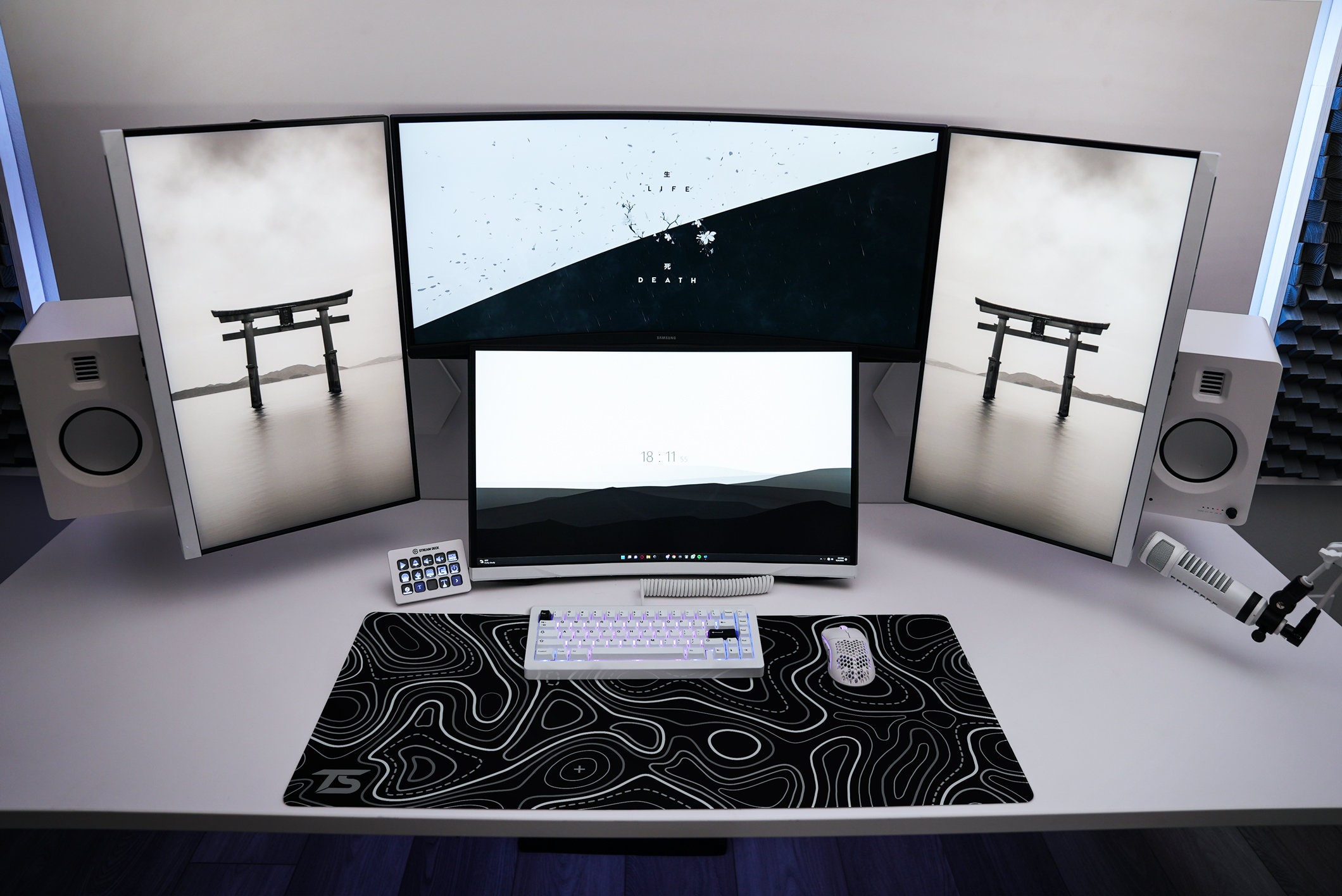 Gaming Mouse Pad XL - Topo Black | Extended Desk Mat | 900x400 ...