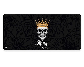 Techsource Mousepad - König | 900x400/800x300 | Genähte Kanten | Rutschfeste Gummibasis | Maschinenwaschbar | Schnelligkeit & Kontrolle