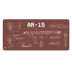 Puede incluir: Una ilustración de estilo plano de un rifle AR-15 en blanco y marrón con el texto "AR-15" y "ARMALITE RIFLE 15" sobre un fondo de cuadrícula marrón.